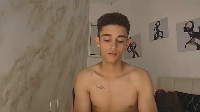 nathan_shimmer 即時 XXX 聊天