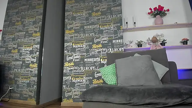 DemmiLove: απευθείας συνομιλία ΧΧΧ