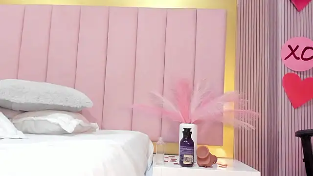 CHLOE_BLOWJOB Chat XXX in diretta