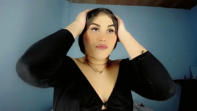 Pokazy przed kamerką – EmilyHornys