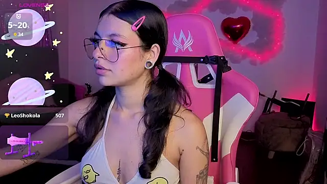 Chat XXX Live larah_uwu