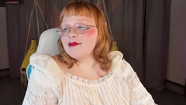 Онлайн чат XXX LottieReed