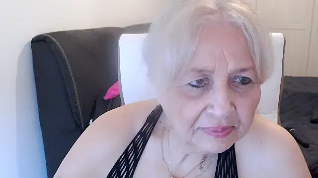 SusiLifeXXX: вебкам-шоу