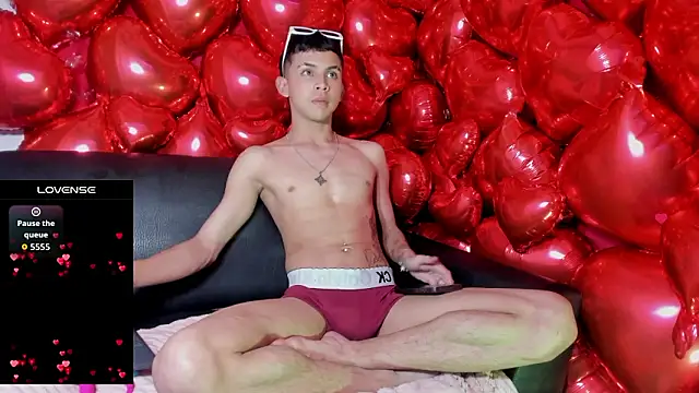 دردشة Prince_Apolo الجنسية المباشرة