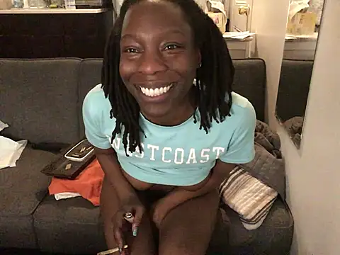 littyleesh1's Live XXX Chat