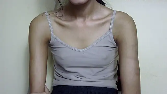 Anu_tiny's Live XXX Chat