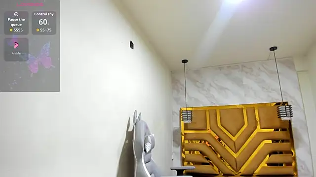 XXX chat uživo modela Luciifeer_