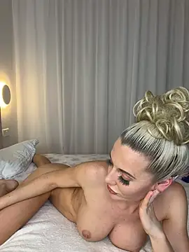 JayJayPink Webcam-Show