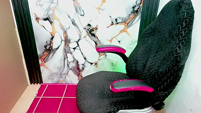 Онлайн чат XXX Thommy_cute