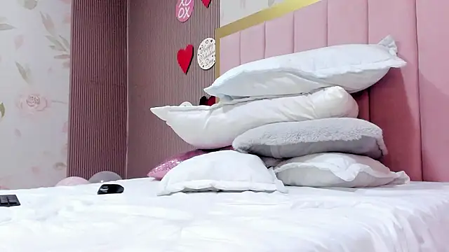 CHLOE_BLOWJOB: онлайн-секс-чат