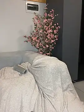 Chatroom XXX en direct de CurvyDesire1