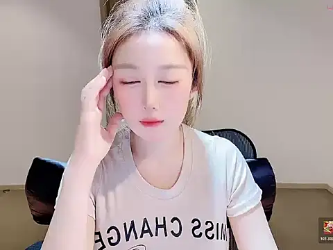 YERR0 网络视讯表演