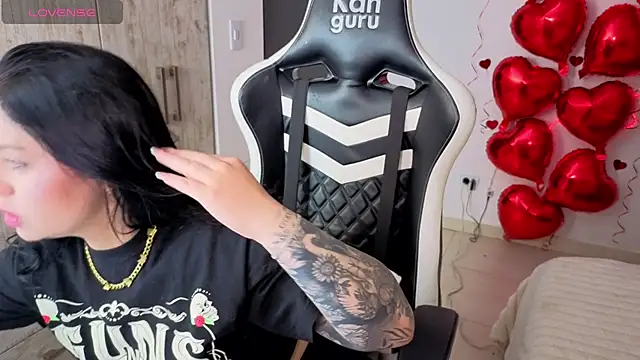 Victoryyy_ Live XXX-chat