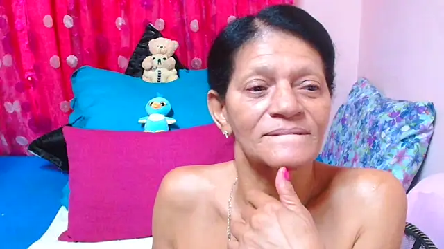 SLUTTYROXY – Live XXX-chat