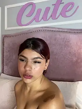 LolaStevenn Webbikameraesitys