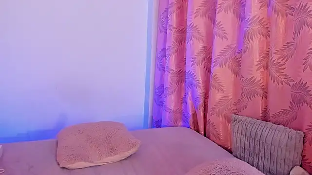 riley_bensongh's Live XXX Chat