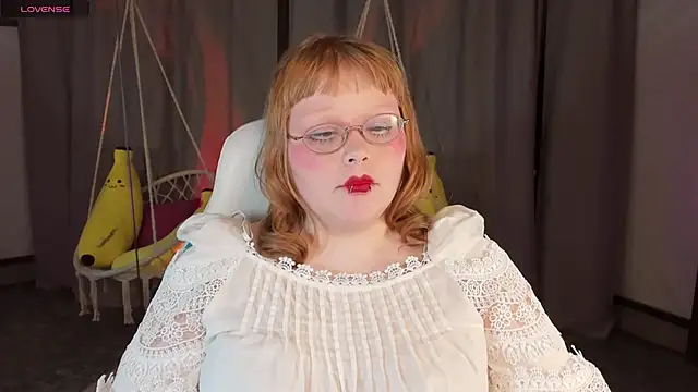 LottieReed élő XXX-chatje