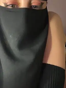 Jumanaa Live XXX Chat