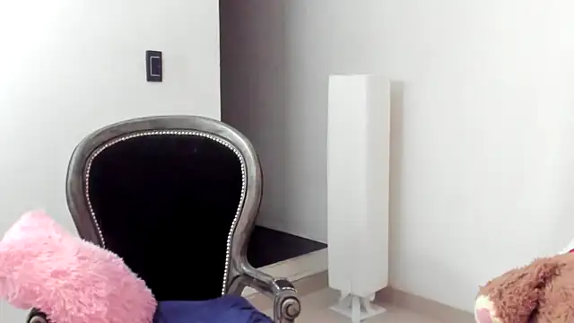 Czat XXX na żywo – __Emma__11__Lecat_