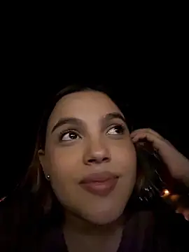 Colibri_xxx Chat XXX in diretta