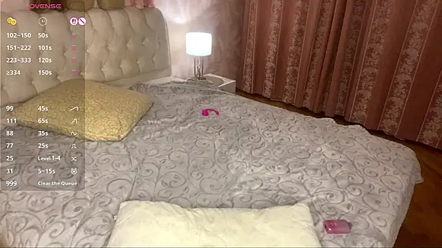 แชท XXX สดของ LenitaTumblin