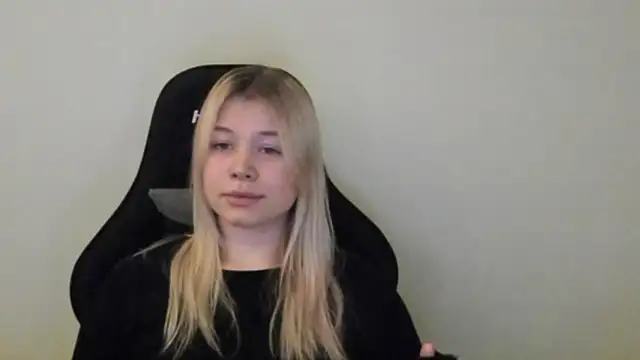 Lulu_Di: онлайн-секс-чат