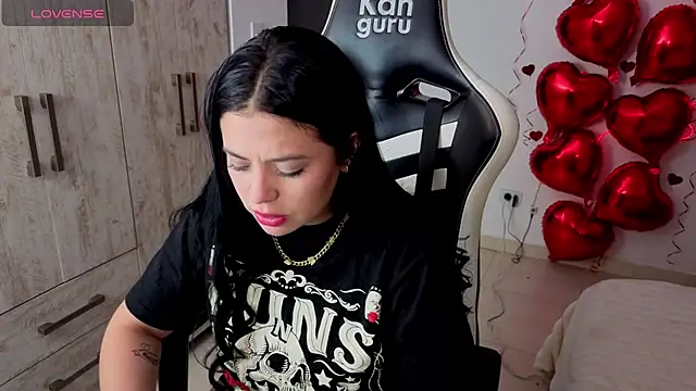 Victoryyy_'s Live XXX Chat