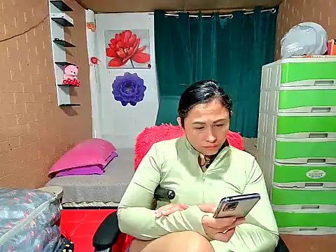 Ugly-Filipina 现场XXX聊天