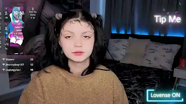 MileyRoodのライブXXXチャット