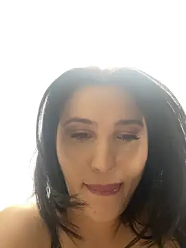 Marialove221 Adlı Modelin Canlı XXX Sohbeti