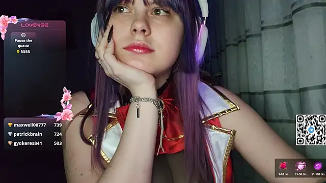 KristiBloom Adlı Modelin Canlı XXX Sohbeti