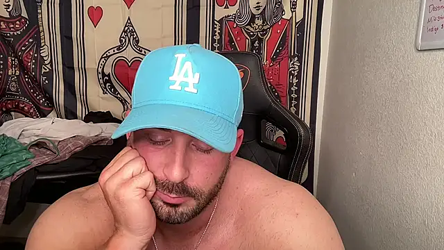 brettmycles28's Webcam Show