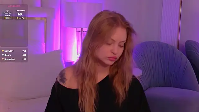 MollyHiltonのライブXXXチャット