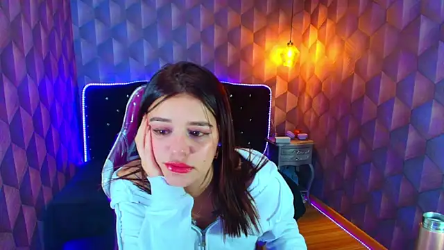 Czat XXX na żywo – LiaHarryis