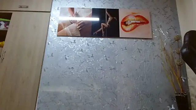 PaulinaRubio_ Chat XXX in diretta