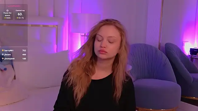 MollyHilton Adlı Modelin Canlı XXX Sohbeti