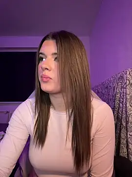 -Leasophie Chat XXX live