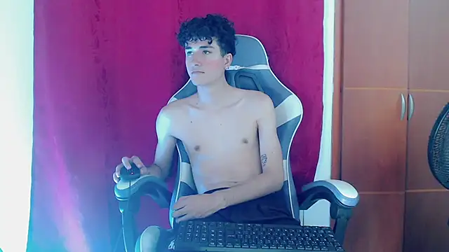 Johnny_cagee_ Live XXX-Chat