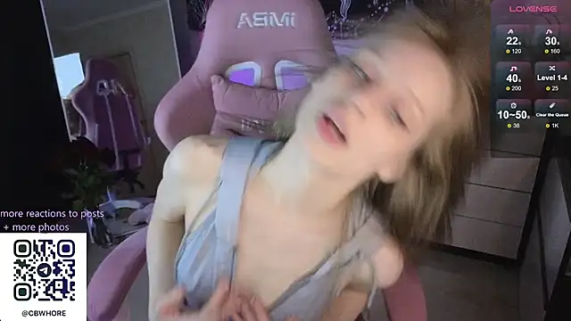 cyyberwhore 现场XXX聊天