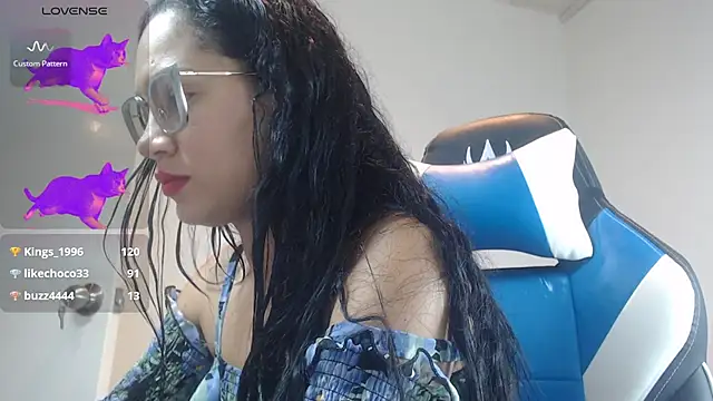 KittyKardy Chat XXX live