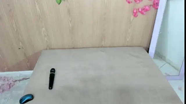 Show de webcam de jenelotizz06