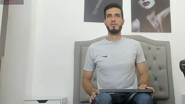 marc_ruffa élő XXX-chatje