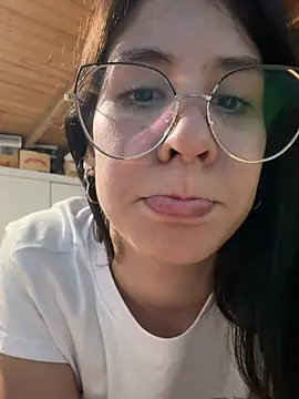 Zzwei7 Chat XXX live