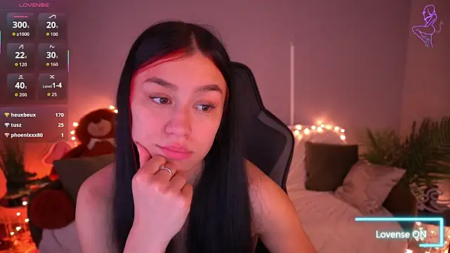 FataleNellie: онлайн-секс-чат