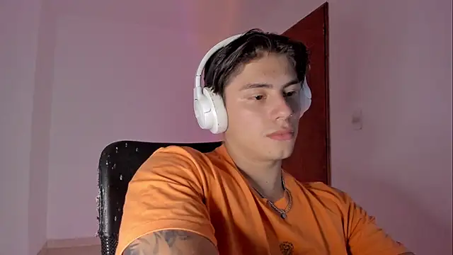 دردشة Giordano_Russo الجنسية المباشرة