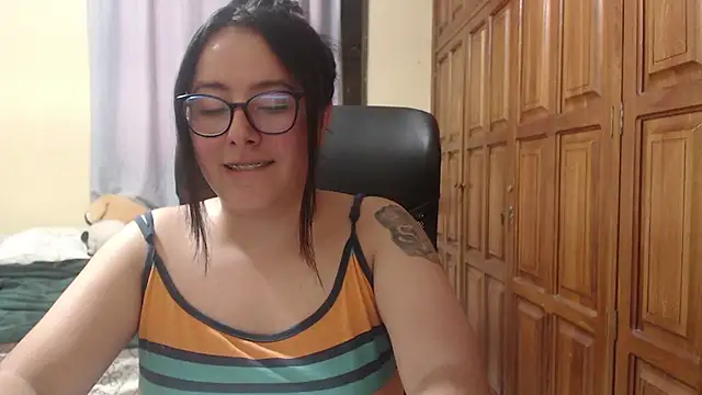 XXX chat uživo modela Venus_cat_