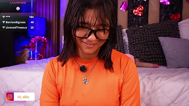 Ivi_AikoのライブXXXチャット