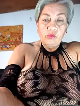 DirtyBIianca Live XXX-chat