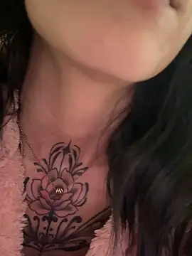 Feuchtes_traumchenn 라이브 XXX 채팅