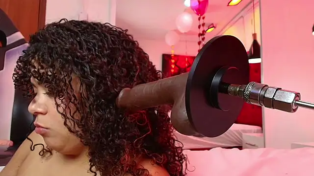 Chat +18 de Saray__cloverr ao vivo